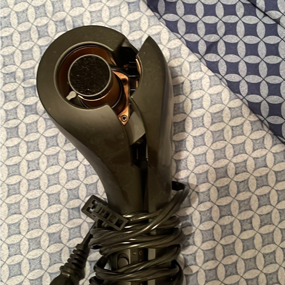 Black Hair Curler